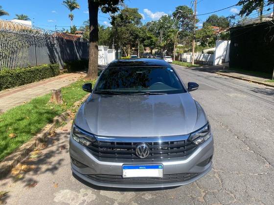 VOLKSWAGEN JETTA 1.4 250 TSI TOTAL FLEX R-LINE TIPTRONIC VOLKSWAGEN JETTA 1.4 250 TSI TOTAL FLEX R-LINE TIPTRONIC